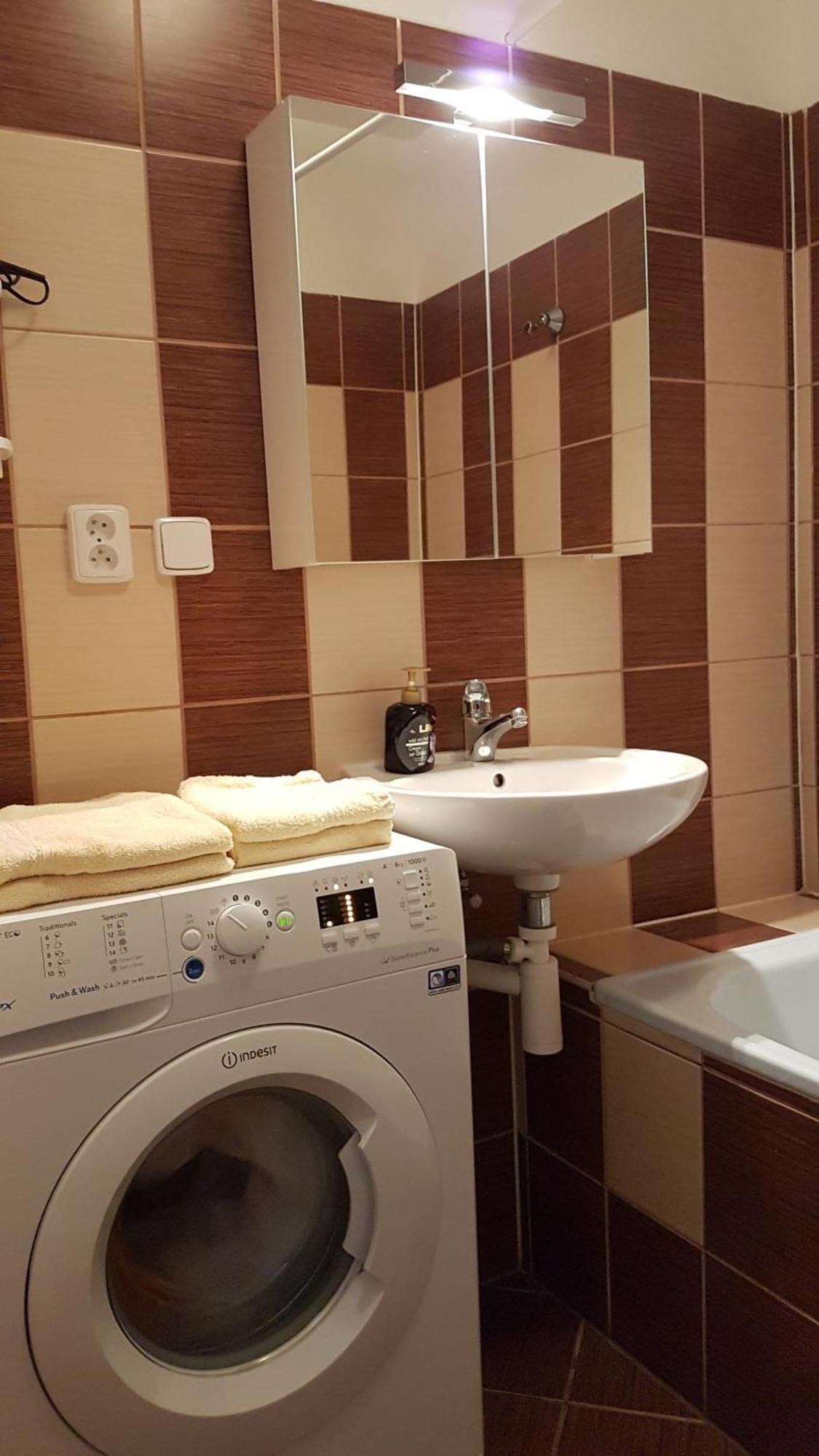 Olomouc New3 Apartment ภายนอก รูปภาพ